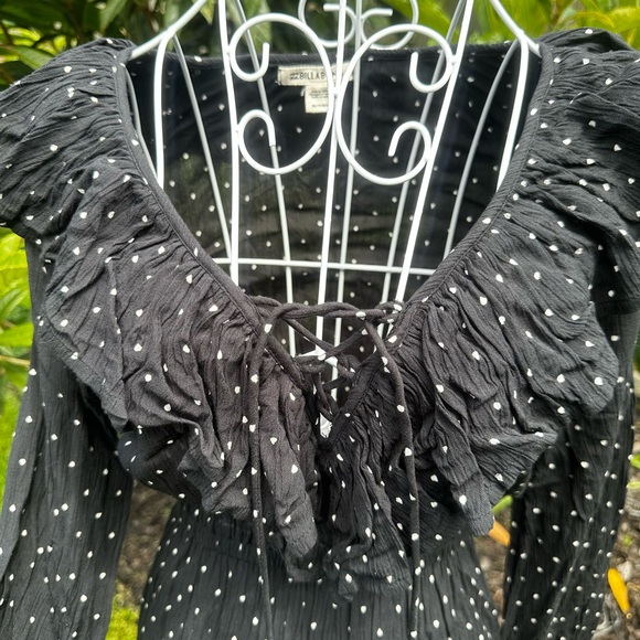 Billabong Take Away Long Sleeve Mini Dress Black w/ Polka Dots Plunge Size XS - Picture 4 of 7
